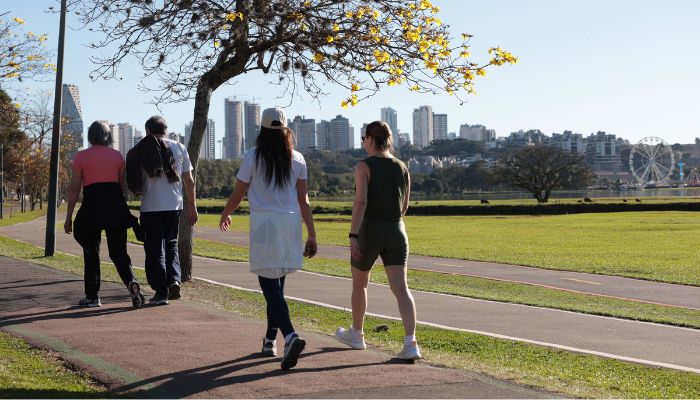  Abril registra chuva e temperaturas acima da média na maior parte do Paraná 